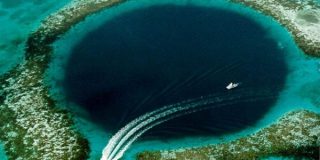 世界遺産　ベリーズ珊瑚礁保護区